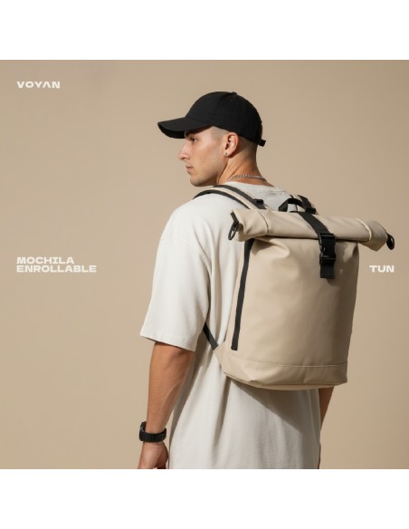 Mochila Voyan TUN Beige | PVC Engomado y Enrollable